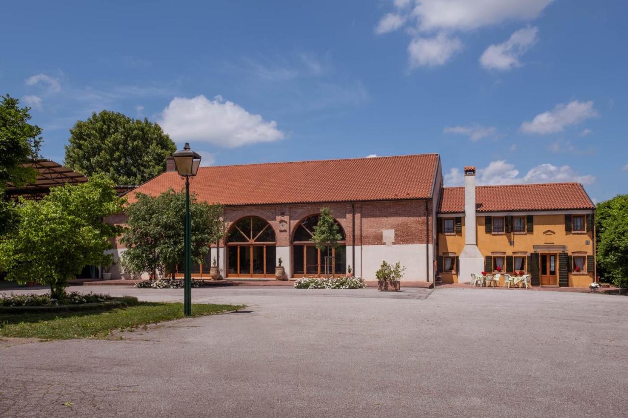 Vescovana Agriturismo Le 4 Rose מראה חיצוני תמונה